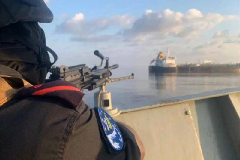 Somali_Pirate_Hijack_Hellas_Aphrodite_00_20251110